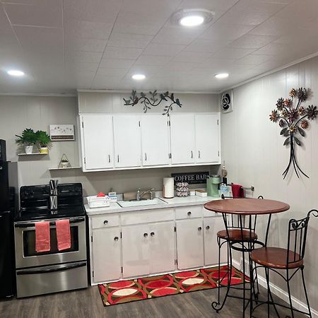 Cozy Buffalo Home-Sleeps 4 Lackawanna 외부 사진