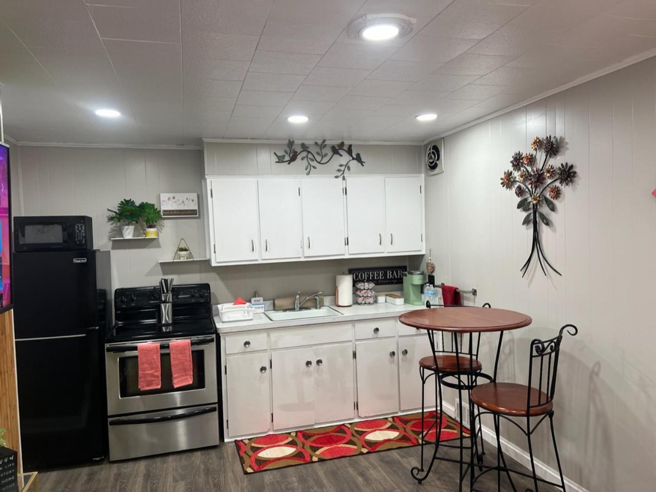 Cozy Buffalo Home-Sleeps 4 Lackawanna 외부 사진